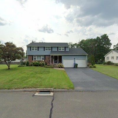 7 Chatham Pl, Cromwell, CT 06416