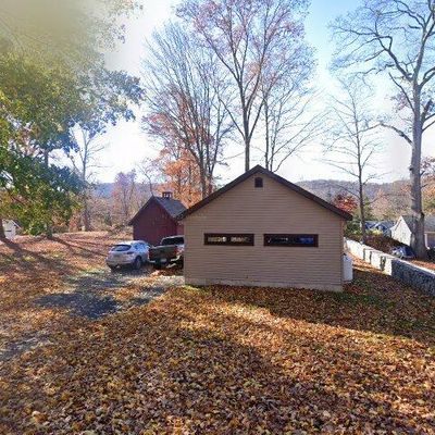 7 Maple Ln, New Milford, CT 06776