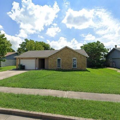 7016 Lincolnshire Ln, North Richland Hills, TX 76182