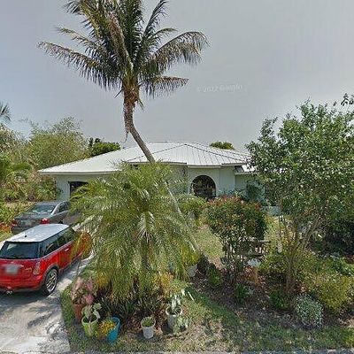 702 Enfield Rd, Delray Beach, FL 33444