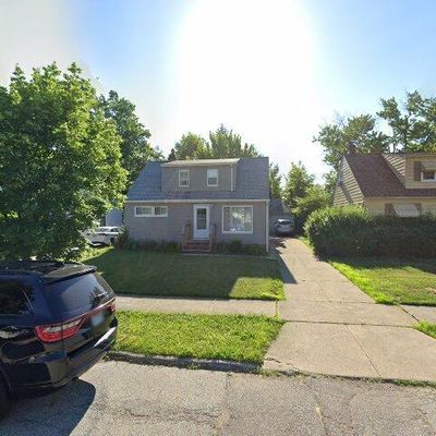 703 E 241 St St, Euclid, OH 44123