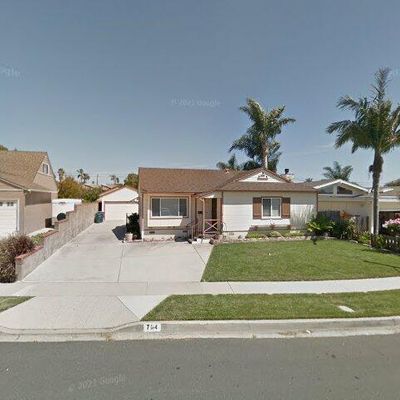 704 Arbor Ave, Ventura, CA 93003