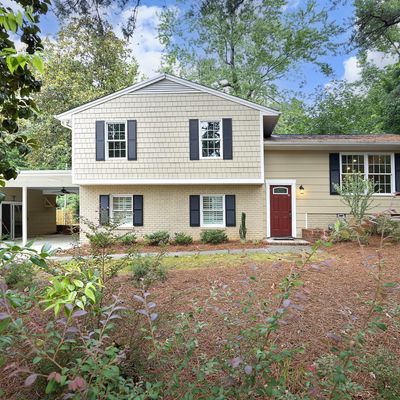 704 Coventry Ct, Raleigh, NC 27609