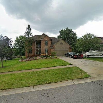 70542 Hillside Ct, Bruce Twp, MI 48065