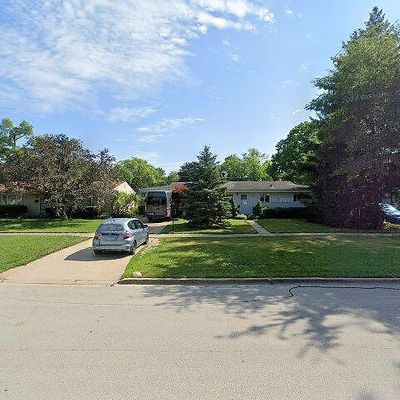 707 E Baldwin Rd, Palatine, IL 60074