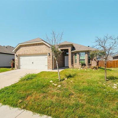 708 Buffalo Creek Dr, Cleburne, TX 76033