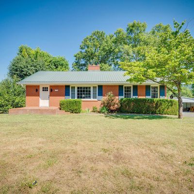 711 Douglas Dr, Rogersville, TN 37857