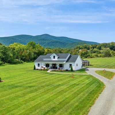 7115 Rockfish Valley Hwy, Afton, VA 22920