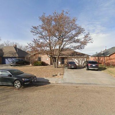 713 Floyd Ave, Dumas, TX 79029