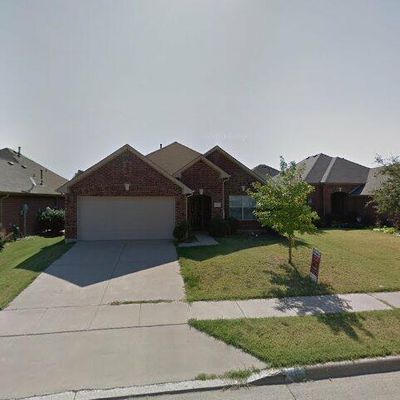 713 Creekside Dr, Little Elm, TX 75068