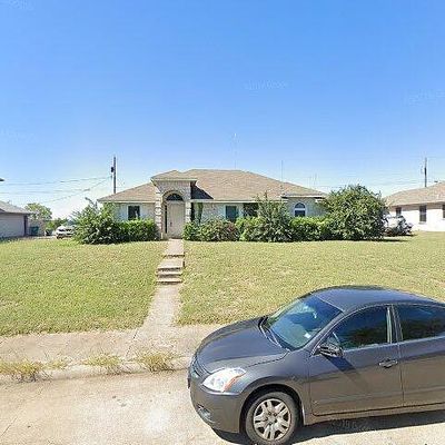 719 Kristi Ln, Cedar Hill, TX 75104