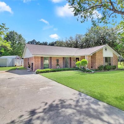 72 Meadow Wood Drive, Trinity, TX 75862