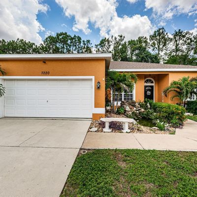 7220 Captiva Cir, New Port Richey, FL 34655