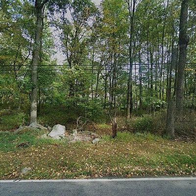 73 W Springtown Rd, Long Valley, NJ 07853