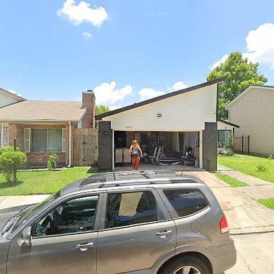 6303 Grandvale Dr, Houston, TX 77072