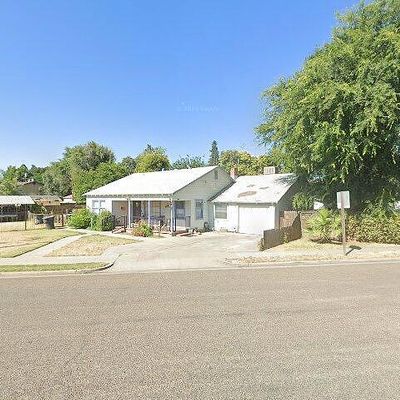 631 N Locust St, Visalia, CA 93291