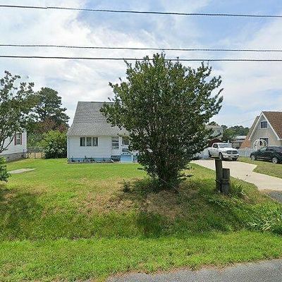 6318 Chester Park Dr, Chincoteague Island, VA 23336