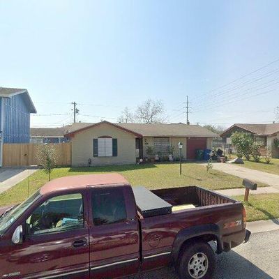 6325 Erskine Dr, Corpus Christi, TX 78412