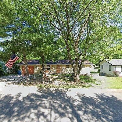 640 Eiserman Ave, Branson, MO 65616