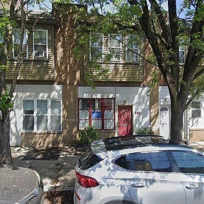 641 Bainbridge St, Philadelphia, PA 19147