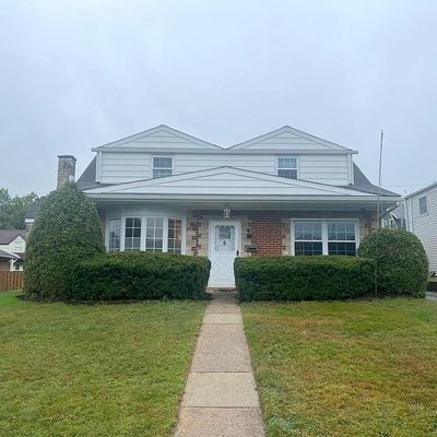 646 Fernwood St, Emmaus, PA 18049