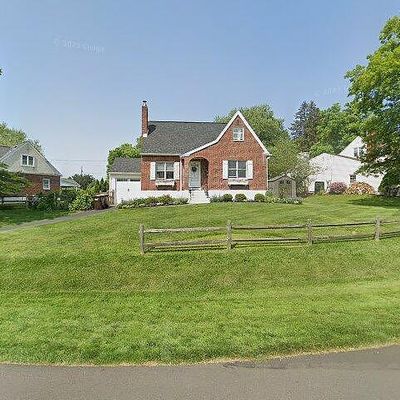 649 S Chubb Dr, Doylestown, PA 18901