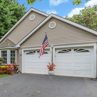 65 Skyline Dr, Lakewood, NJ 08701