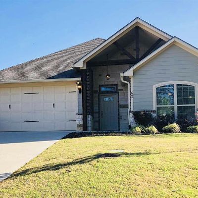 667 Nevills Rd, Mount Pleasant, TX 75455