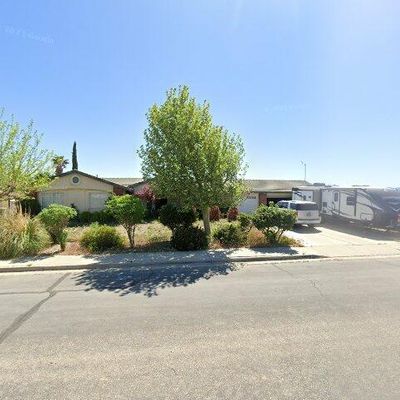 6677 Natoma Ave, Hesperia, CA 92345