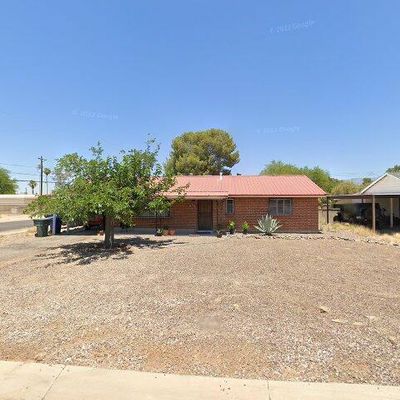 6701 E Scarlett St, Tucson, AZ 85710