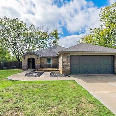 7908 Joreen Dr, North Richland Hills, TX 76180