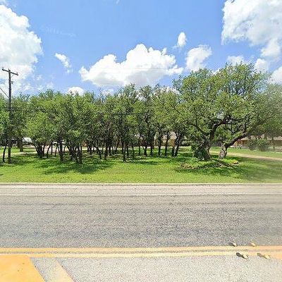 8 Sherman Dr, Brownwood, TX 76801