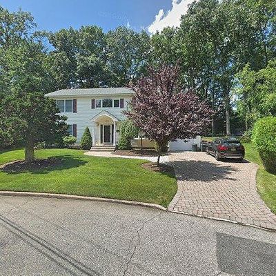 8 Seibert Ct, Park Ridge, NJ 07656