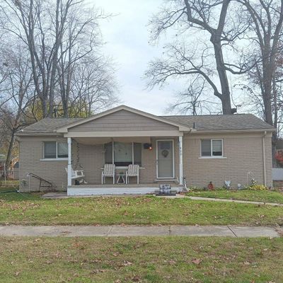 800 N Linville St, Westland, MI 48185