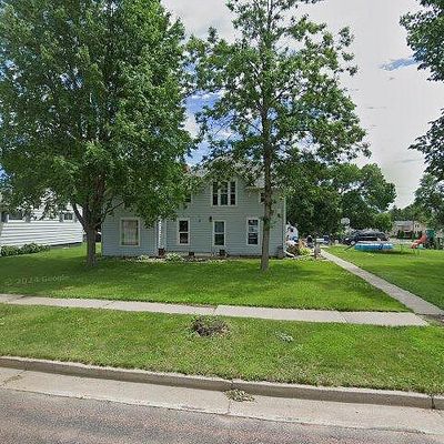 802 N Washington Ave, Dell Rapids, SD 57022