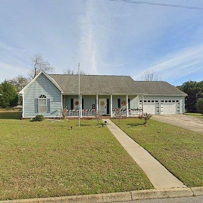 808 Evelyn St, Hartford, AL 36344