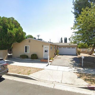 8150 Chastain Ave, Reseda, CA 91335