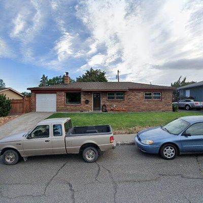 817 E 19 Th St, The Dalles, OR 97058