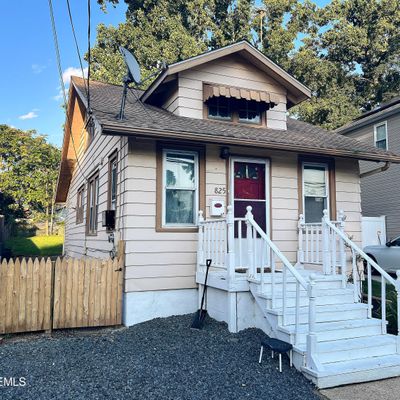 825 Shore Concourse, Keyport, NJ 07735