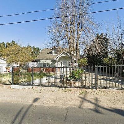 833 River Rd, Modesto, CA 95351