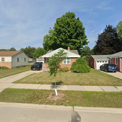 838 S Oneida St, Green Bay, WI 54311