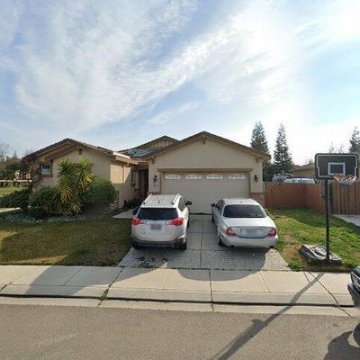 846 Golden Pond Dr, Manteca, CA 95336