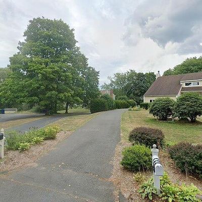 85 Kendrick Ln, Windsor, CT 06095