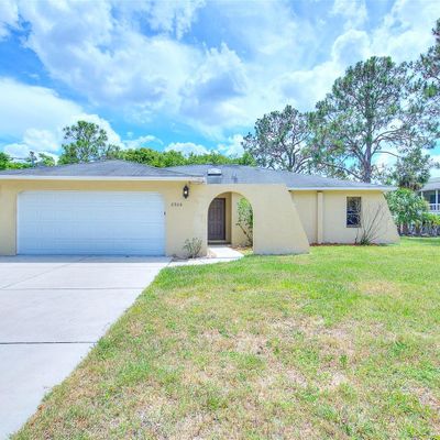 8500 Longboat Ln, Hudson, FL 34667