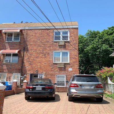 8518 167 Th St, Jamaica, NY 11432