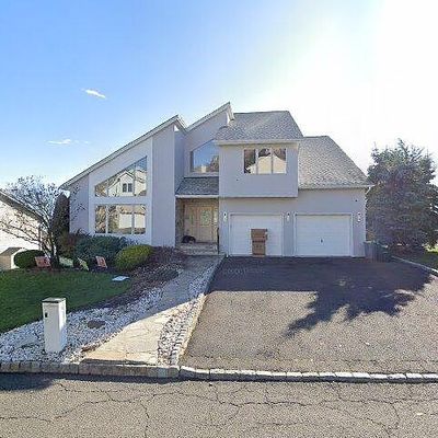 74 Hamilton Trl, Totowa, NJ 07512