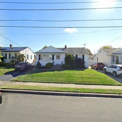 74 Tyler Ave, Iselin, NJ 08830