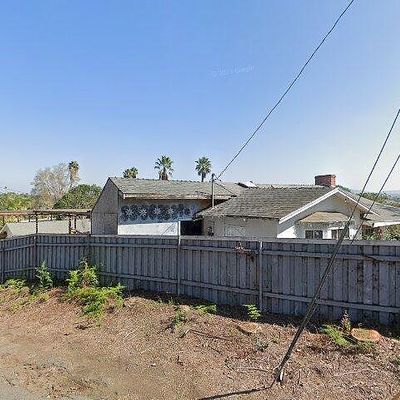 745 Anns Way, Vista, CA 92083