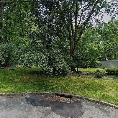 75 Hardy Dr, Princeton, NJ 08540