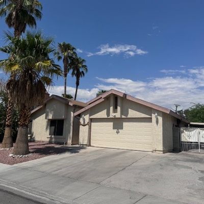 7508 Walnut Creek Dr, Las Vegas, NV 89147